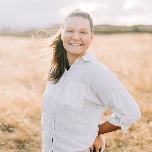 Meet your Posher, Emmi